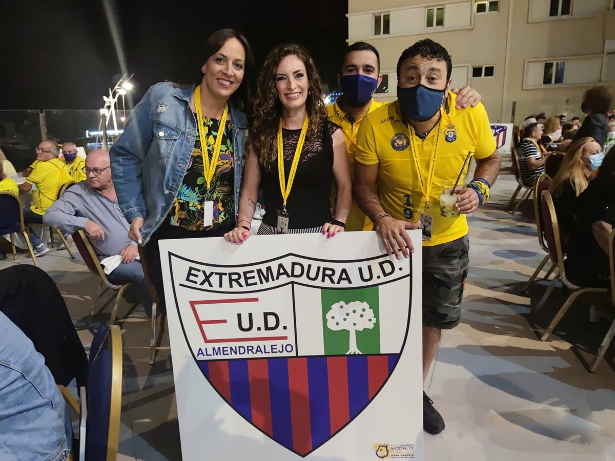 Bueno  pues hoy es el día que no quieres despertar, tenemos a los mejores y como aficionada quiero mandarles mi apoyo, sois muy grandes chicos <a href="/EXT_UD/">Extremadura UD</a> espero despertar de esta pesadilla y terminé en un bonito sueño 💙❤️, llenemos las redes para que sepan que estamos en este barco