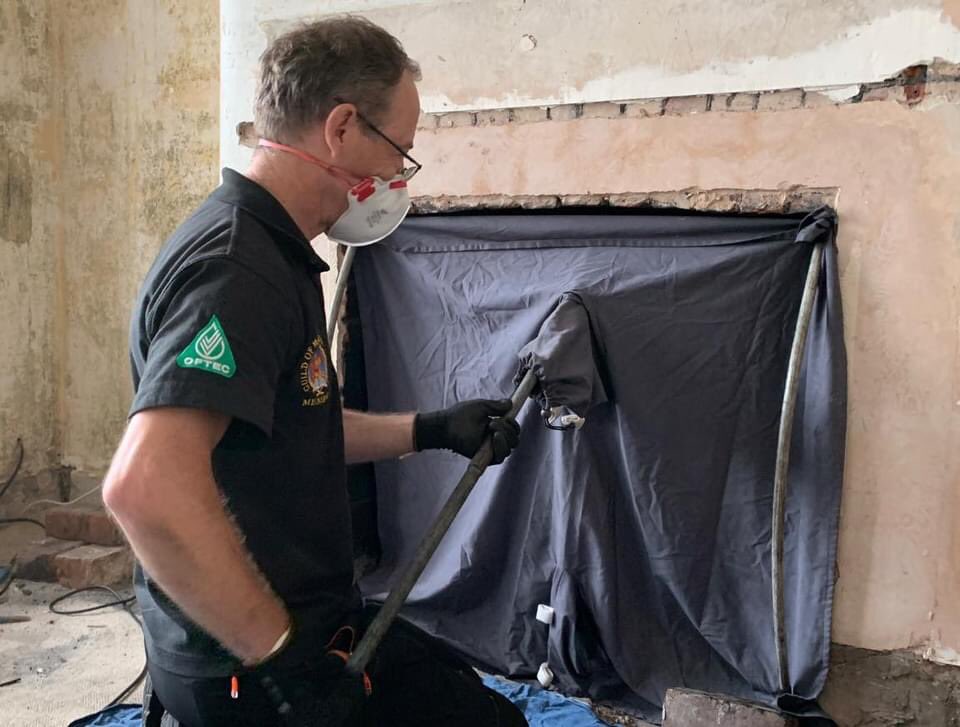 mr_soot's tweet photo. 🔥 #ChimneyFireSafetyWeek - Day 2 🔥 Did you know chimney fires can take place OUTSIDE a liner? 🤦🏻 That’s why we recommend a full sweep and CCTV inspection BEFORE every new install. #speaktoasweep #cfsw2021 #nfccfire #chimneysweep @ChimneySkills @fedbcs @burleyfires @hetas @OFTEC https://t.co/kexVvhAjEW