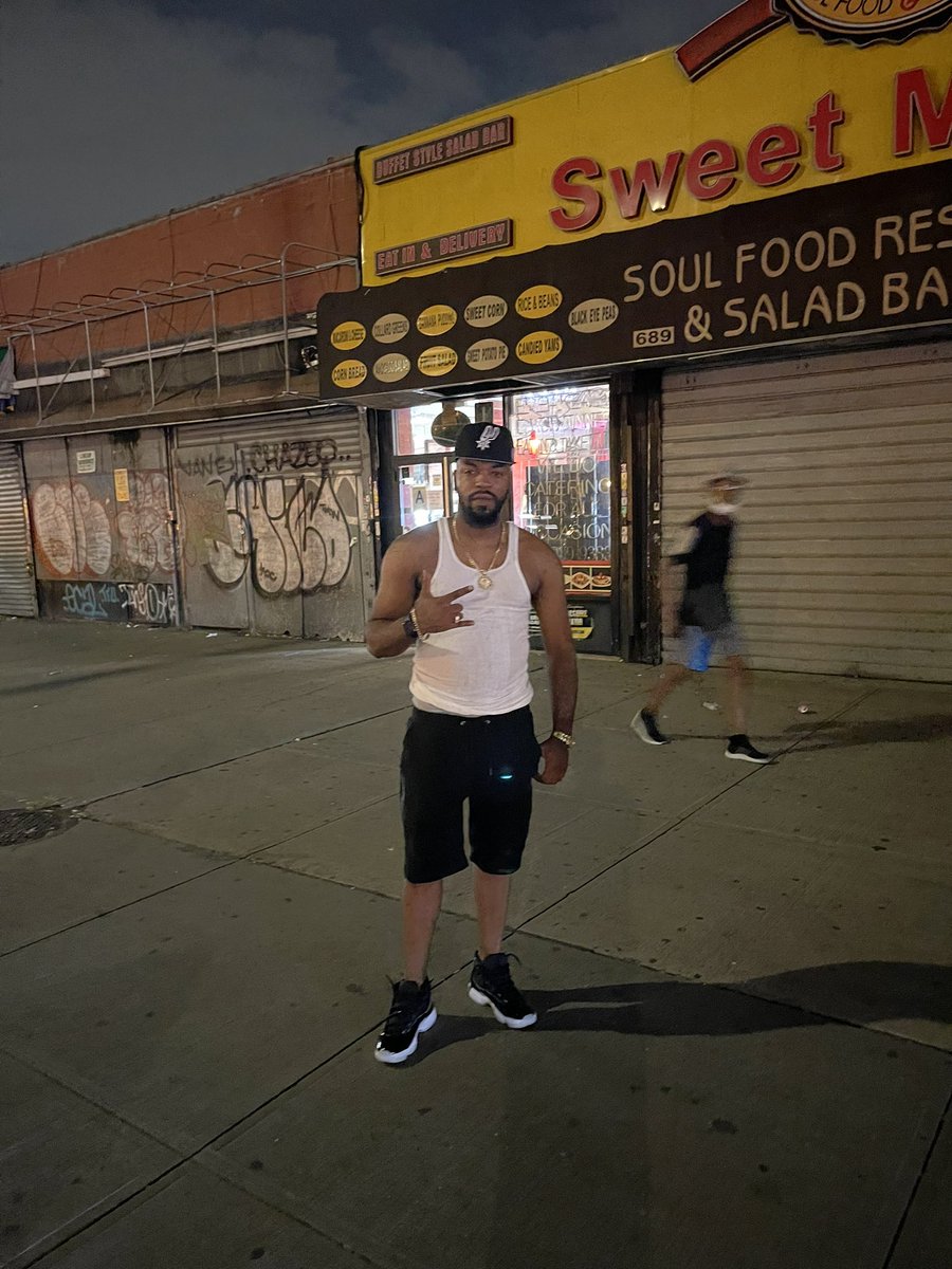 MalcolmMrHarlem's tweet photo. https://t.co/CnEYT3MZ1S