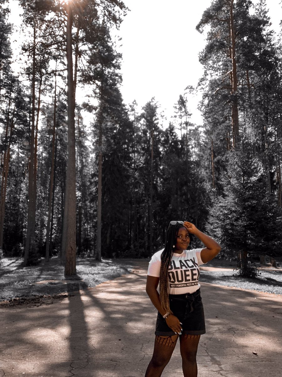 XHair5's tweet photo. #BlackQueen #explorepage #BlackGirlMagic #BlackOwnedBusiness #Finland https://t.co/jEYDKJxFFF