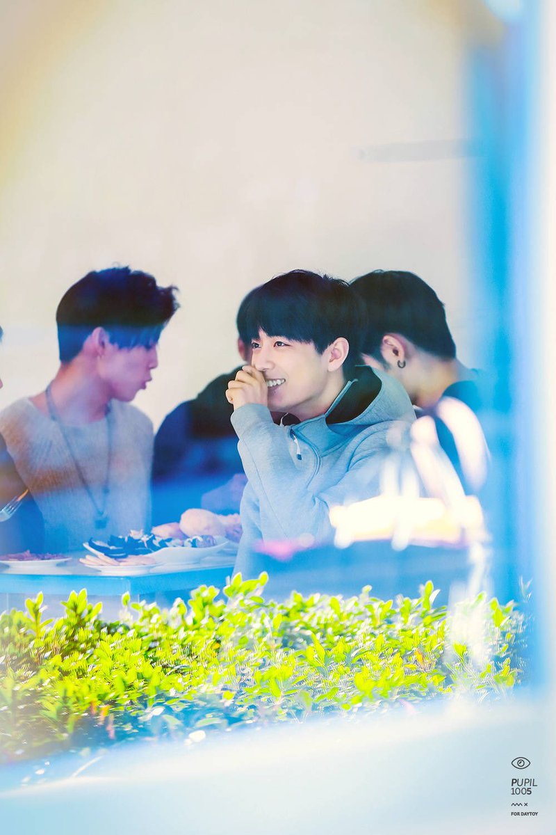 emma_scweams's tweet photo. wait this is so precious 🥺🥺🥺 zhanzhan.... https://t.co/NX2oEB7yP2
