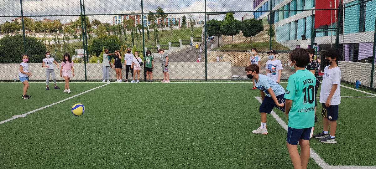 YakanTop'la güne merhaba🏁🏅
#UgurdaAktifYasam 
<a href="/UgurOkullari/">Uğur Okulları</a> 
<a href="/nazli10er/">Nazlı Sert</a> 
<a href="/Aysunprlkk/">Aysun Parlak</a> 
<a href="/oguz_turkmenli/">Oğuzhan TÜRKMENLİ</a> 
<a href="/MrtKarakartal/">Murat Karakartal</a> 
<a href="/tezguralper/">Alper Tezgür</a> 
@ercesahin2