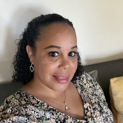 Today I should be starting my new #SLT role as Assistant Headteacher. But a positive covid test has set that back a week…updating my profile picture instead!  #NewProfilePic