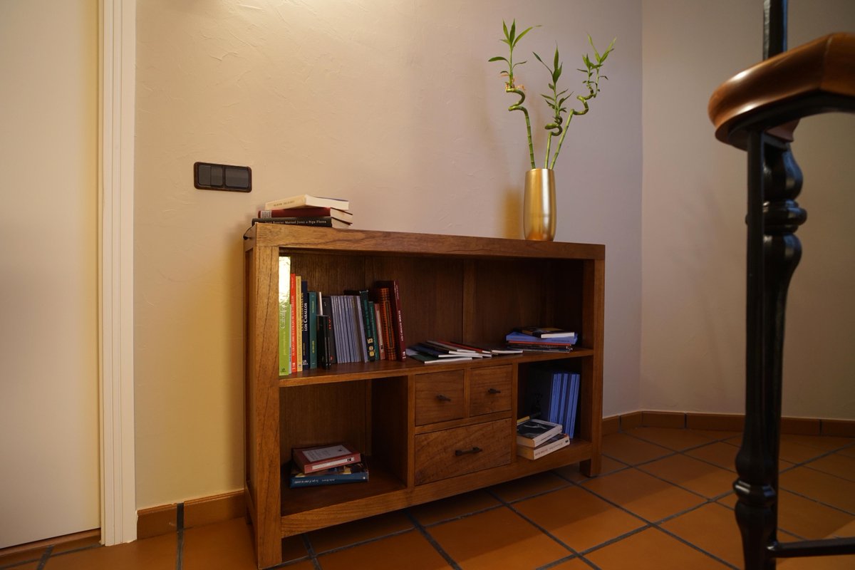 DoLagoeiro's tweet photo. Na nosa casa tamén temos recunchos para desconectar do mundo cunha boa lectura📚💆
.
.
.
En nuestra casa también tenemos rincones para desconectar del mundo con una buena lectura📚💆

#ACasaDoLagoeiro #turismorural #galiciacalidade #casarural #AEstrada https://t.co/MCwCHCXTiS