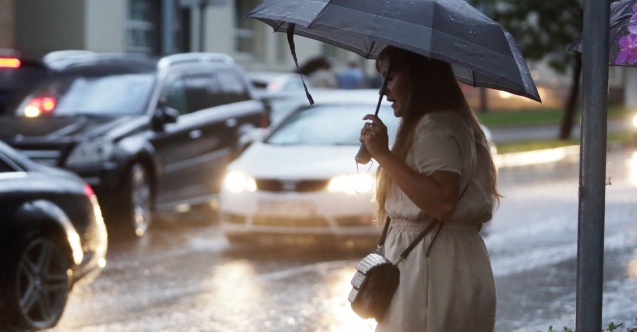 Сильный дождь. Ухудшение погодных. Ухудшение погодных. Штормовое предупреждение. Ухудшение погодных.