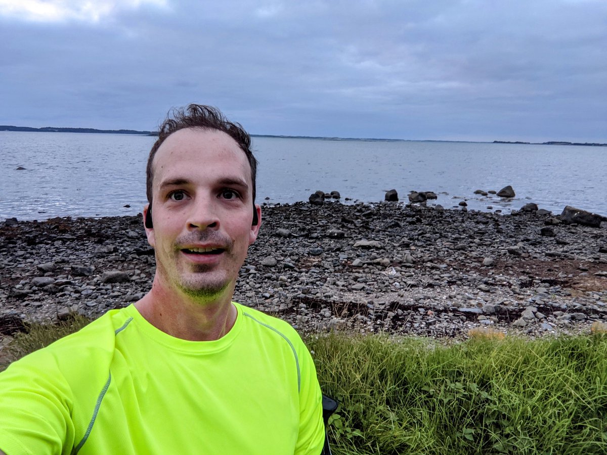 mjamison88's tweet photo. Day 31: Final push, run out to and around island hill this morning. Great views in all directions down Strangford Lough and up to Scrabo Tower. #WeActiveChallenge #AHPsActive #myphysicalphoto https://t.co/bWNvrJzN2F