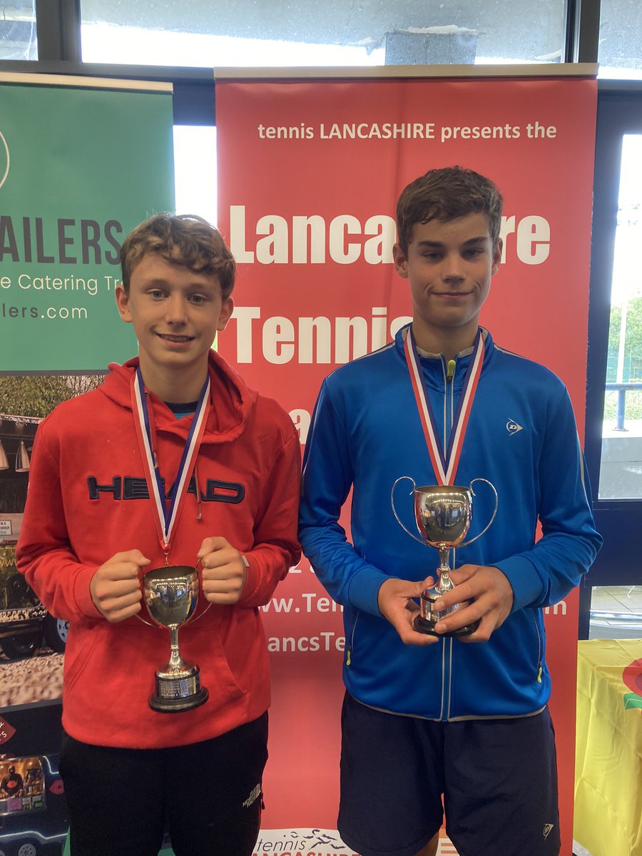 alychadwick's tweet photo. Great end to a fantastic summer for Sam with 3 doubles finals @TennisLancs county closed. Winner 14u with Harry, RU in 18u with Pat and RU in 14u mixed with Freya. Exciting matches and fantastic doubles play by everyone! Now for a weeks rest @BoltonTeam @MGS_PEandSport https://t.co/UEEVwdgi0P