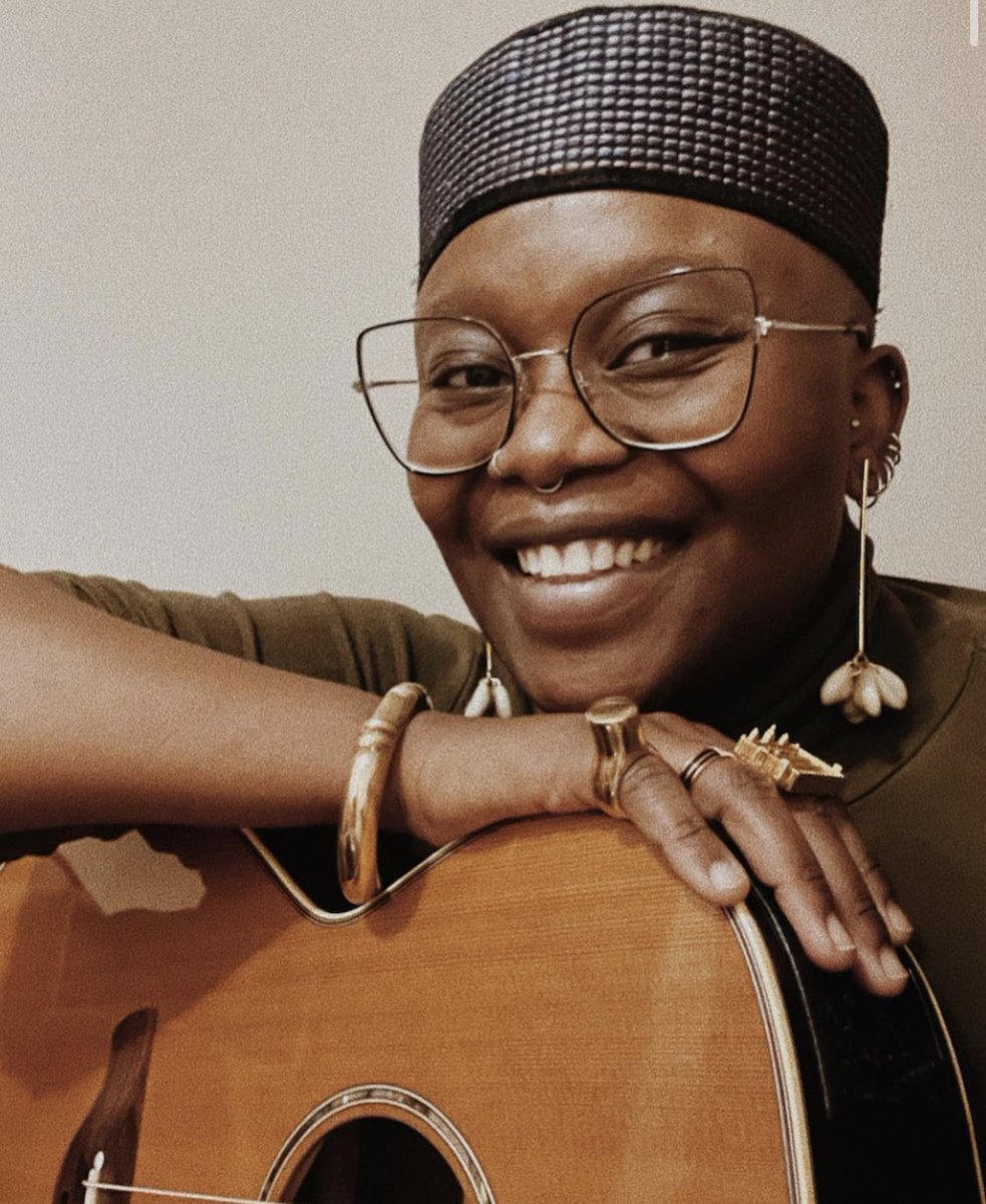 Zoe_Modiga's tweet image. me when song visited that day