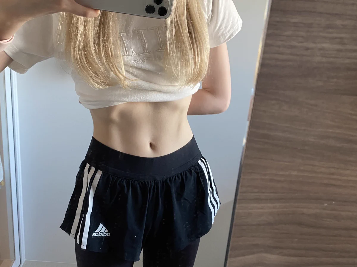 自粛期間中に食べ過ぎてしまっても？1ヶ月毎日休まず腹筋・背筋を鍛えた結果！