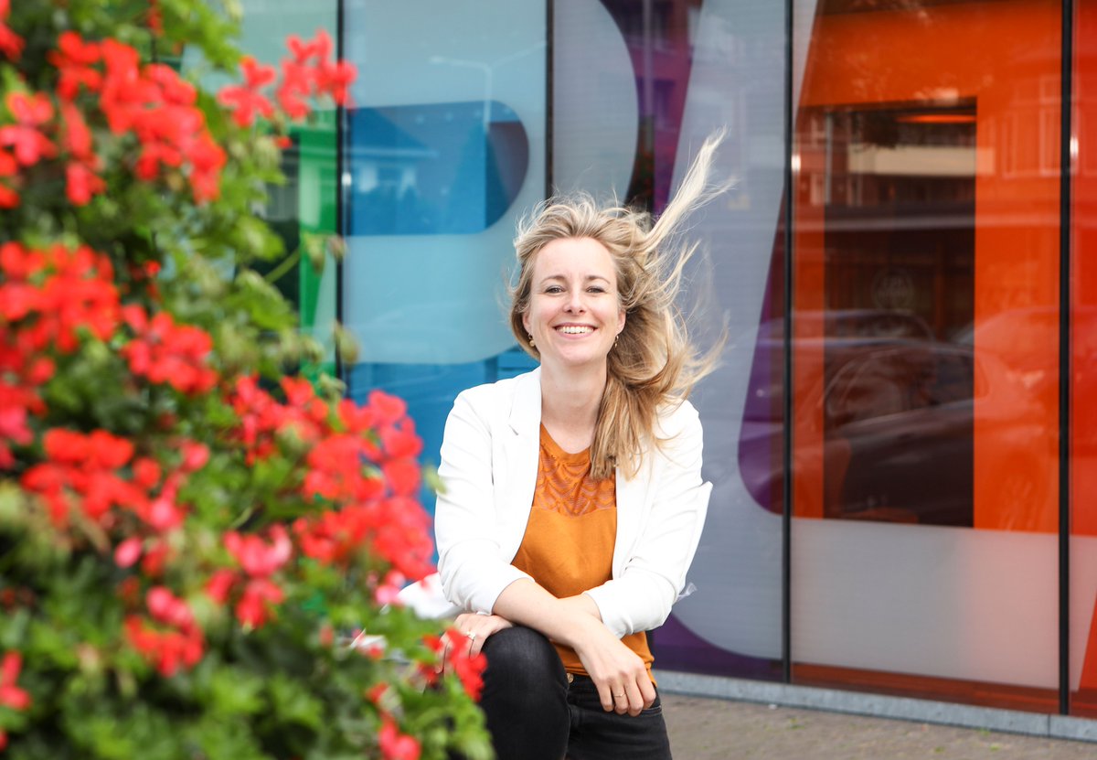 “Een mooie uitdaging voor een communicatieadviseur: help ons om inwoners, scholen en bedrijven één voor één groener te laten denken en handelen! Word jij mijn collega?”

We zoeken een vlotte communicatieadviseur duurzaamheid. Kijk op onze site 👉 heerenveen.nl/actueel/vacatu…