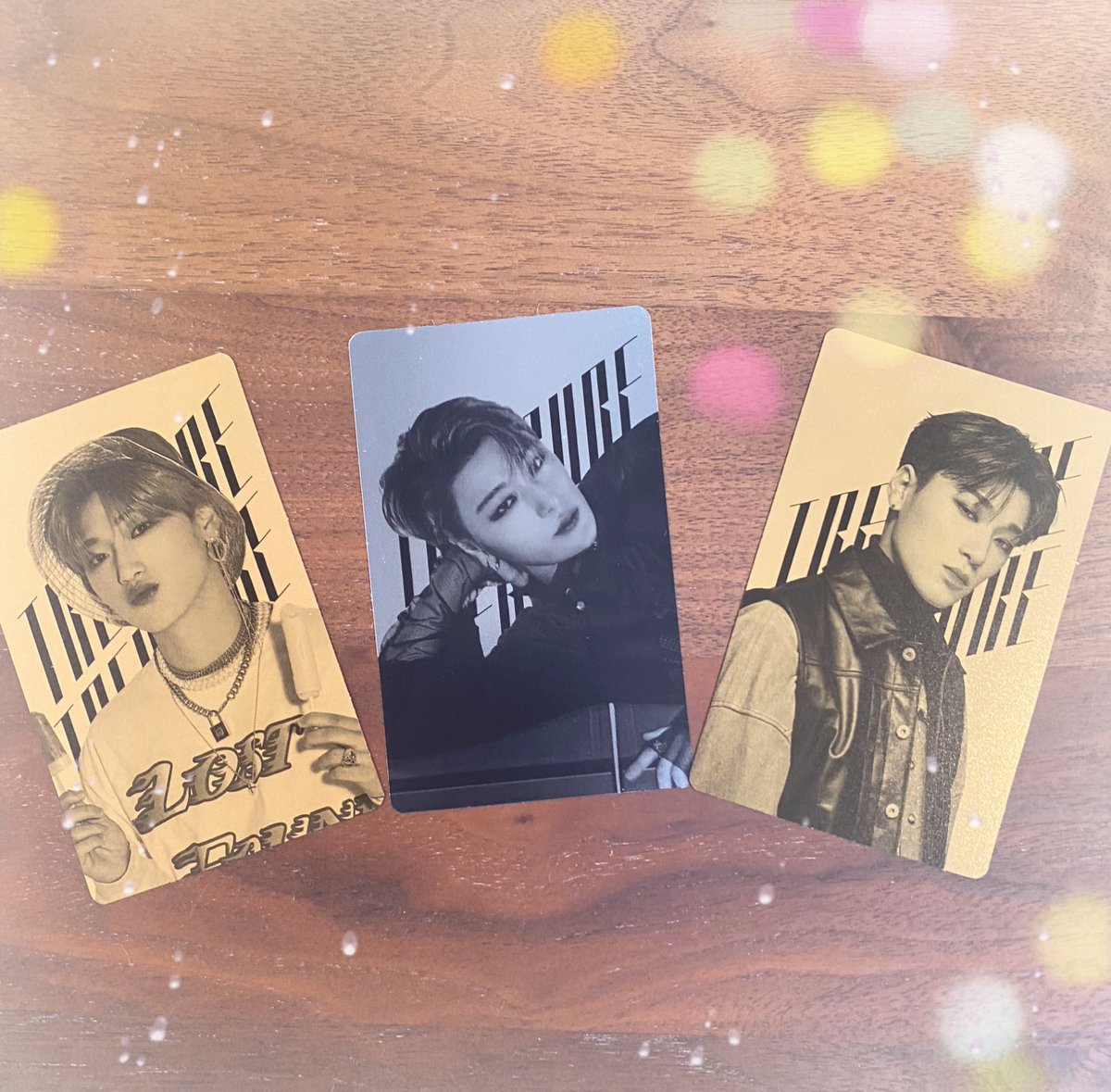Yuri___o215's tweet photo. サニ3枚になった☺️❣️
嬉しい♡
#ATEEZ #에이티즈 #エイティーズ
#HiddenMap #SAN #산 #サン
@ATEEZofficial @ATEEZofficialjp https://t.co/XNQDJfjJk7