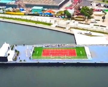 Sırf karısıyla tenis oynamak için,1.3 milyon harcayıp Haliç’e yüzen tenis kortu yaptıran Ekrem İmamoğlu  çöple dolan kortu kaldırdı.. Çöp,çamur,çukur  C  H  P