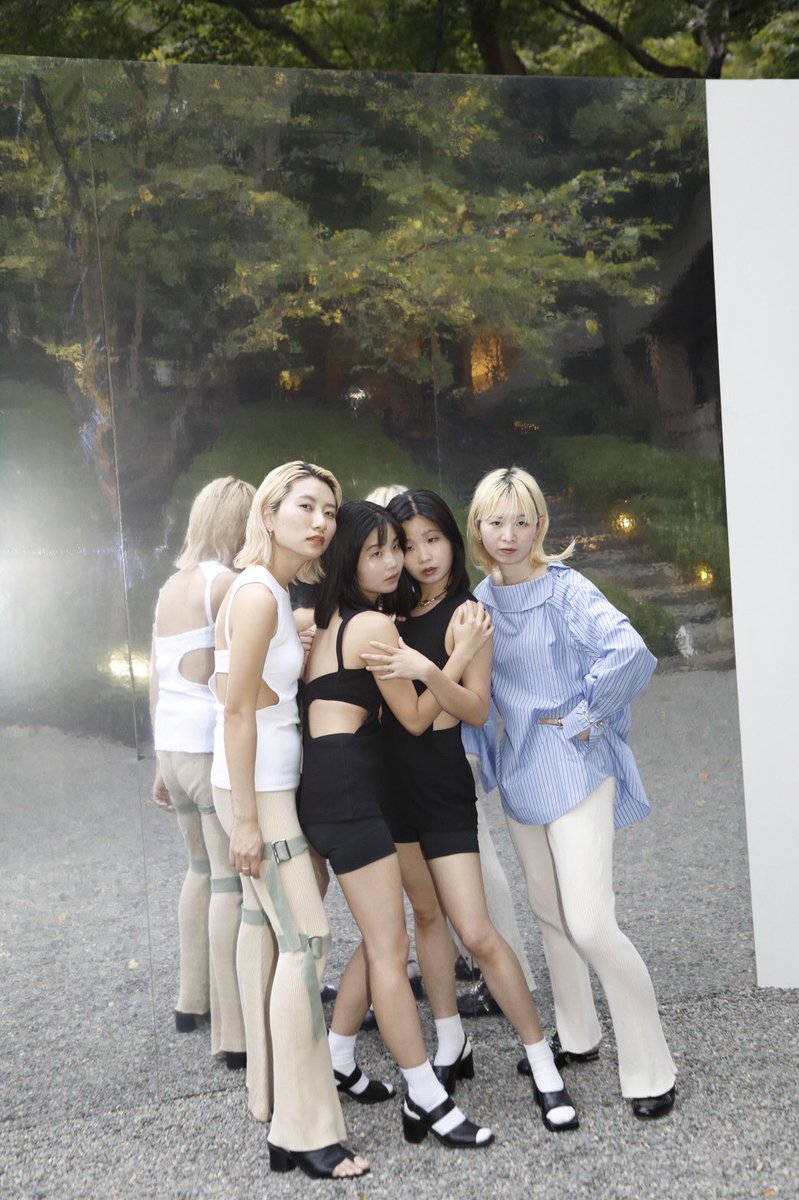 CHAIofficialJPN's tweet photo. TOGA ARCHIVES × H&amp;M @hm 💜
SOOOOO  CUTE🦄🌈💞

#chaiband #musician #togaarchives #toga #hm #togaarchivesxhm #fashion #fashionsnap #summer #autumn #fashioncode #fashionstyle #fashionable https://t.co/LoSq6E2pGa
