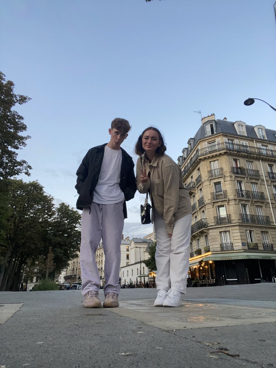 lololchato's tweet photo. ✨Paris en amoureux ✨ https://t.co/OOM7z24cR9