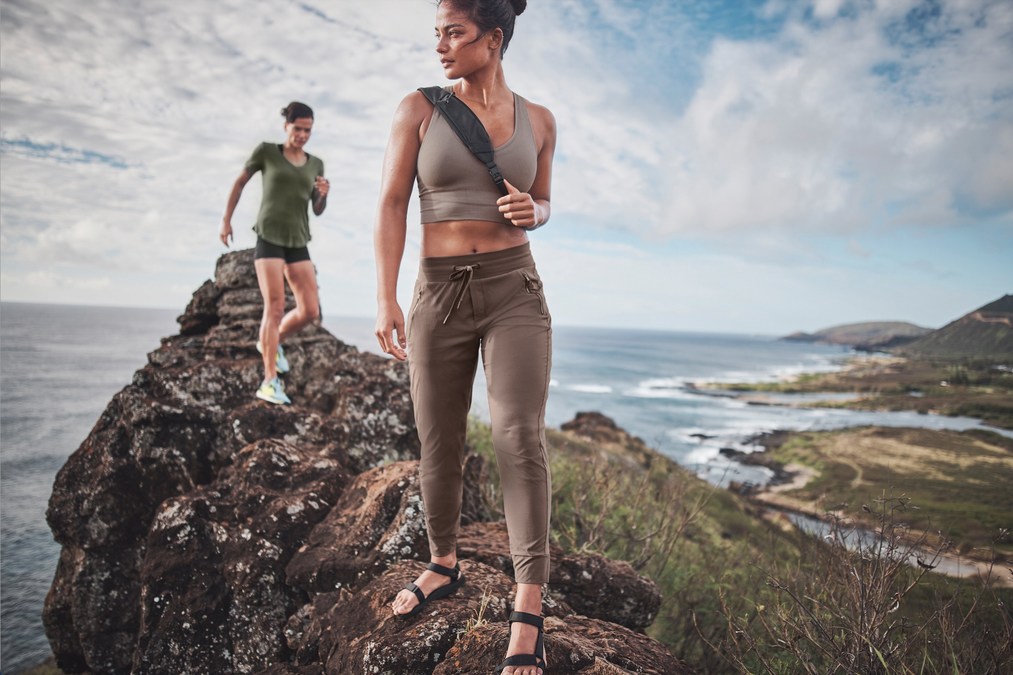 CNW_Mode's tweet photo. Athleta lance sa boutique en ligne au Canada https://t.co/RHdzrTZjhY https://t.co/Iv5n9T5fZX