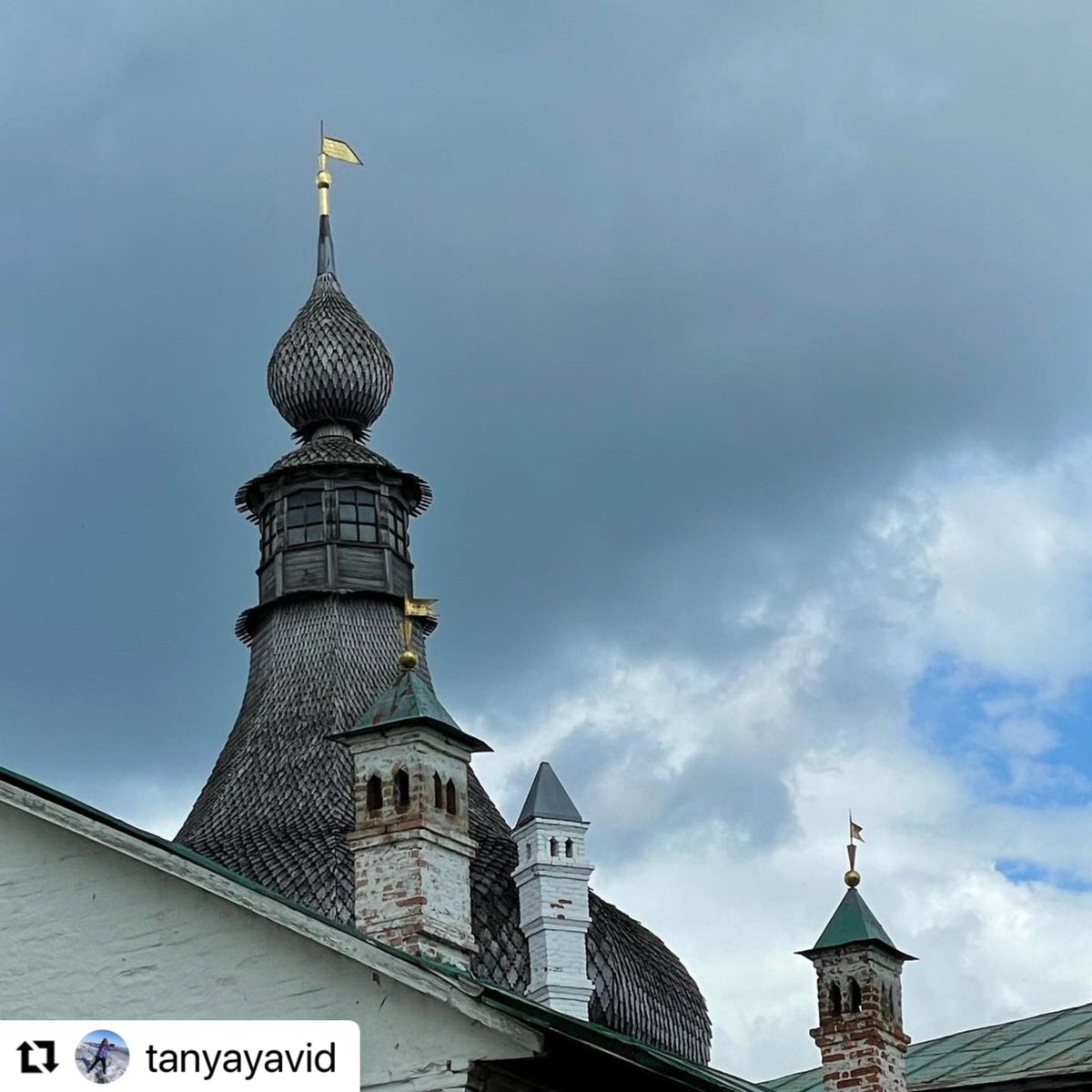 «Бежал черт в Ростов да испугался крестов» )) #rostovkremlin #rostmuseum