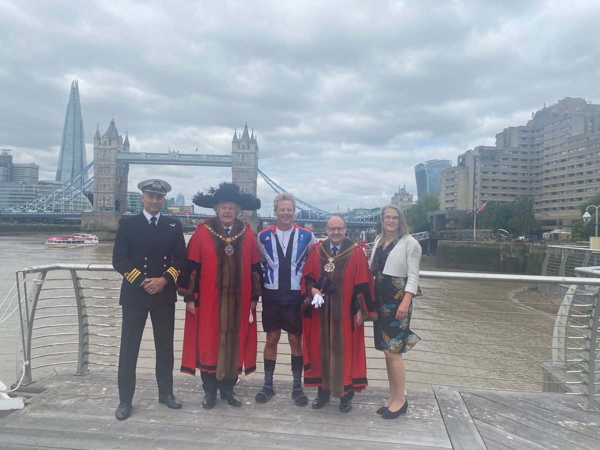 Lord Mayor of London, Alastair King (@citylordmayor) on Twitter photo Well done to Graeme Gordon <a href="/GRG_praxity/">Graeme Gordon</a>, Master of <a href="/WCCAEW/">Chartered Accountants' Livery Company</a>, and all who supported his <a href="/Source2City2021/">Source to City 2021</a> 160-mile charity row from the source of the River Thames to the Tower of London. <a href="/HMSPresidentRNR/">HMS President</a> Well done to Graeme Gordon <a href="/GRG_praxity/">Graeme Gordon</a>, Master of <a href="/WCCAEW/">Chartered Accountants' Livery Company</a>, and all who supported his <a href="/Source2City2021/">Source to City 2021</a> 160-mile charity row from the source of the River Thames to the Tower of London. <a href="/HMSPresidentRNR/">HMS President</a>