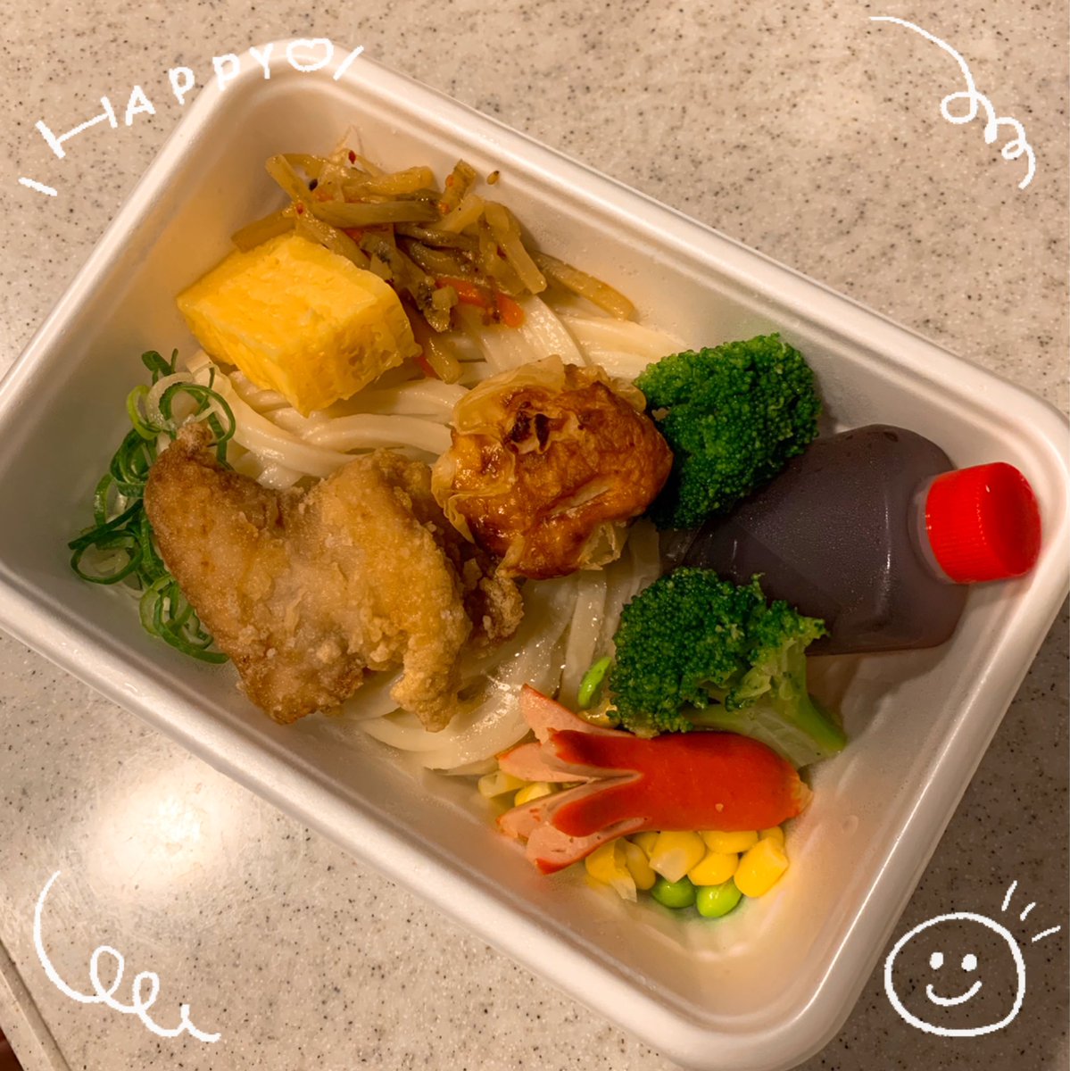 W O りっぺ O 今夜の夕食に丸亀こどもうどん弁当 もりもり1玉サイズ をテイクアウトしてきたー 大人でも嬉しいおかず が うどんの上に沢山乗ってました とっても美味しかったです 期間限定なんてもったいない このまま販売続けて欲しいよ W O りっぺ O 今夜の夕食に丸亀こどもうどん弁当 もりもり1玉サイズ をテイクアウトしてきたー 大人でも嬉しいおかず が うどんの上に沢山乗ってました とっても美味しかったです 期間限定なんてもったいない このまま販売続けて欲しいよ