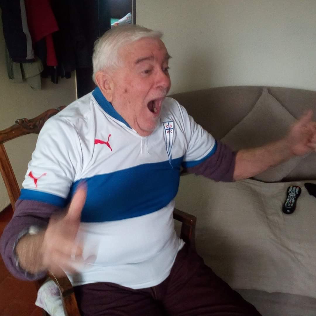 paogonzalez2108's tweet image. Aprovechandome de la felicidad del momento ...mi viejito cumple 86 años hoy, me ayudan a conseguir algun saludito para el???
Con la franja toda la vida!!
#LosCruzados porfa RT🙏🙏🙏🙏🙏🙏🙏