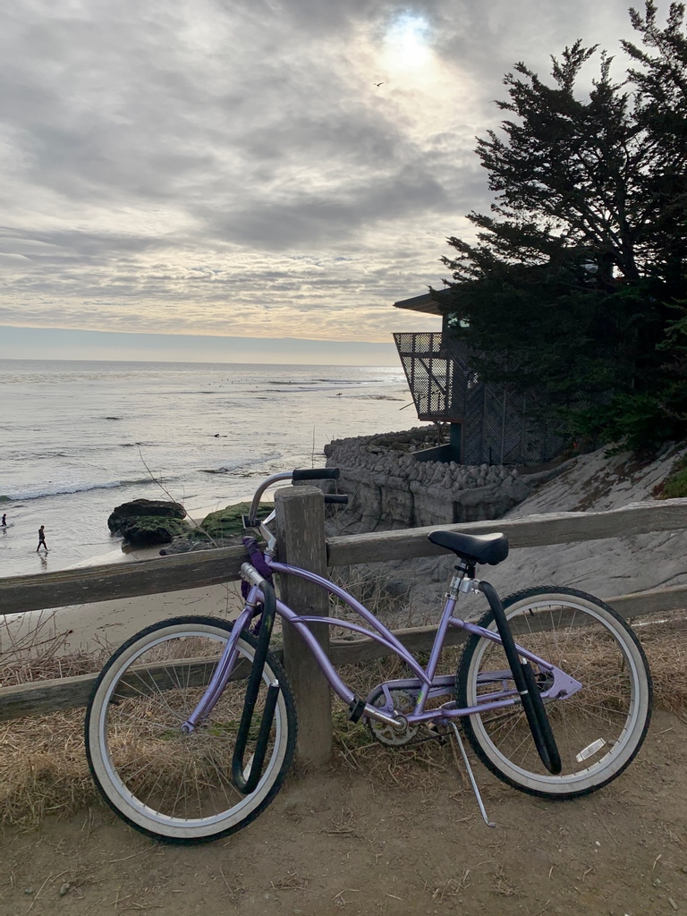 So many people taking surfboards to the ocean on their bicycles.
-
-
-
#santacruz #beach #summer #fun #bikecommuting #bikecommuter #commuting #commuter #biketoeverything #biking #bikecommunity #beachbike #biking #cycling #surf #surfing #surfboard #bike #bicycle