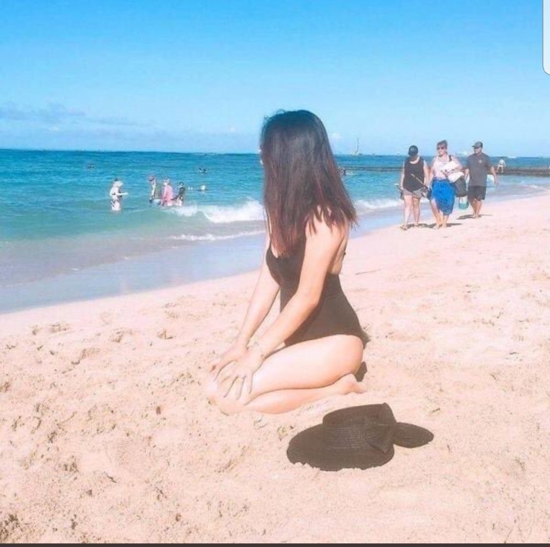 Kadını havada görüyorsaniz acilen psikoloğa gitmeniz gerekiyor 🙂