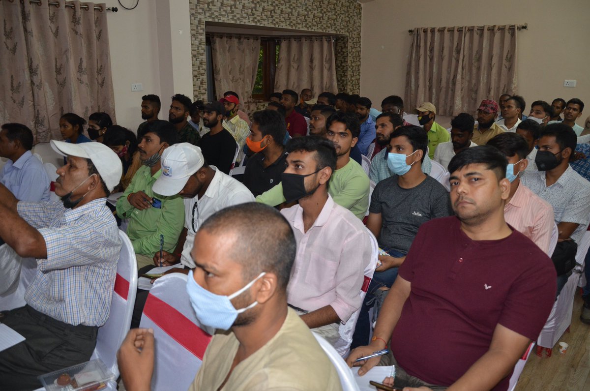 Inauguration of Bihar's first Bird Guide Development Programme by RCCF Sh. Abhay Kumar (IFS). Over 180 applications - 51 candidates selected - 1 month training & development programme organized by Bhagalpur Forest Division. @DEFCCOfficial @DipakKrIAS @ifs_bharat #training #birds