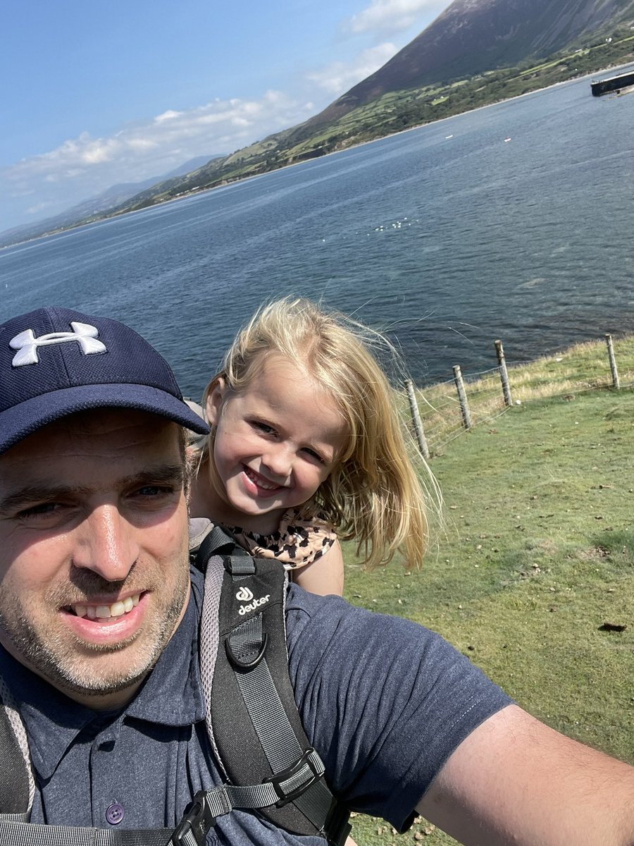 EvsNo8's tweet photo. A great way to finish the #summerholidays, walking the #coastalpath to see the the #treforseastacks then on to Morfa Nefyn beach 🏖 #MakingMemories 🚐🌅🏴󠁧󠁢󠁷󠁬󠁳󠁿#cymru https://t.co/XGFbwILhba