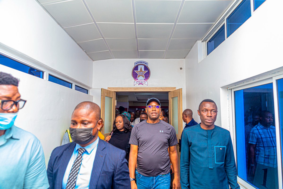 seyimakinde's tweet photo. Last night, we paid an inspection visit to the Lekan Salami Sports Complex, Adamasingba, Ibadan. We're looking forward to hosting the Slovenian team, NK Tabor Sežana who will be playing against our Shooting Stars Sports Club as we officially open the complex tomorrow. (Edited) https://t.co/6LqKE7hy3p