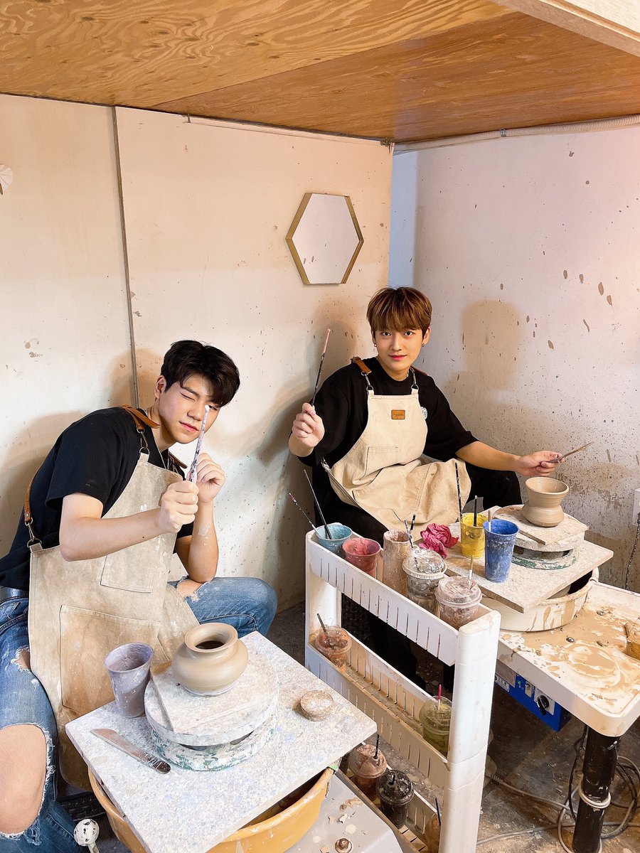 CIIPHERPH's tweet photo. [TWT/PIC] 20210831

[#CPR] Welcome! 03 line At the workshop~

#CIIPHER #싸이퍼 #원 #Won #도환 #Dowhan #CIIPHERPH @RAIN_Ciipher https://t.co/ioPD6fu4xo