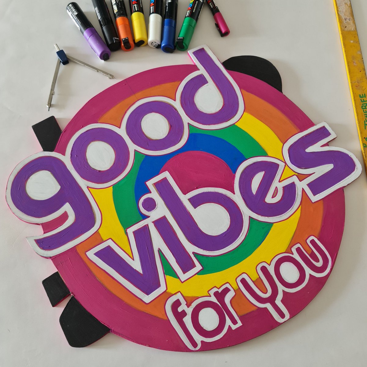 aboutart_studio's tweet photo. Good Vibes for you 
Wood Sign 
Be original @aboutart_studio
#neverstoppainting #aboutartstudio 
#artetenerife #letreros #letrerostenerife #woodart #artonwood #paint #arte #art #arteenmadera https://t.co/O8oC9I30lN