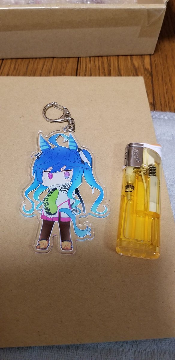 距離ガバシスターズ(逃げ)(仮称)のアクキーが上がってきました いやまあ売り物ではないが…… 