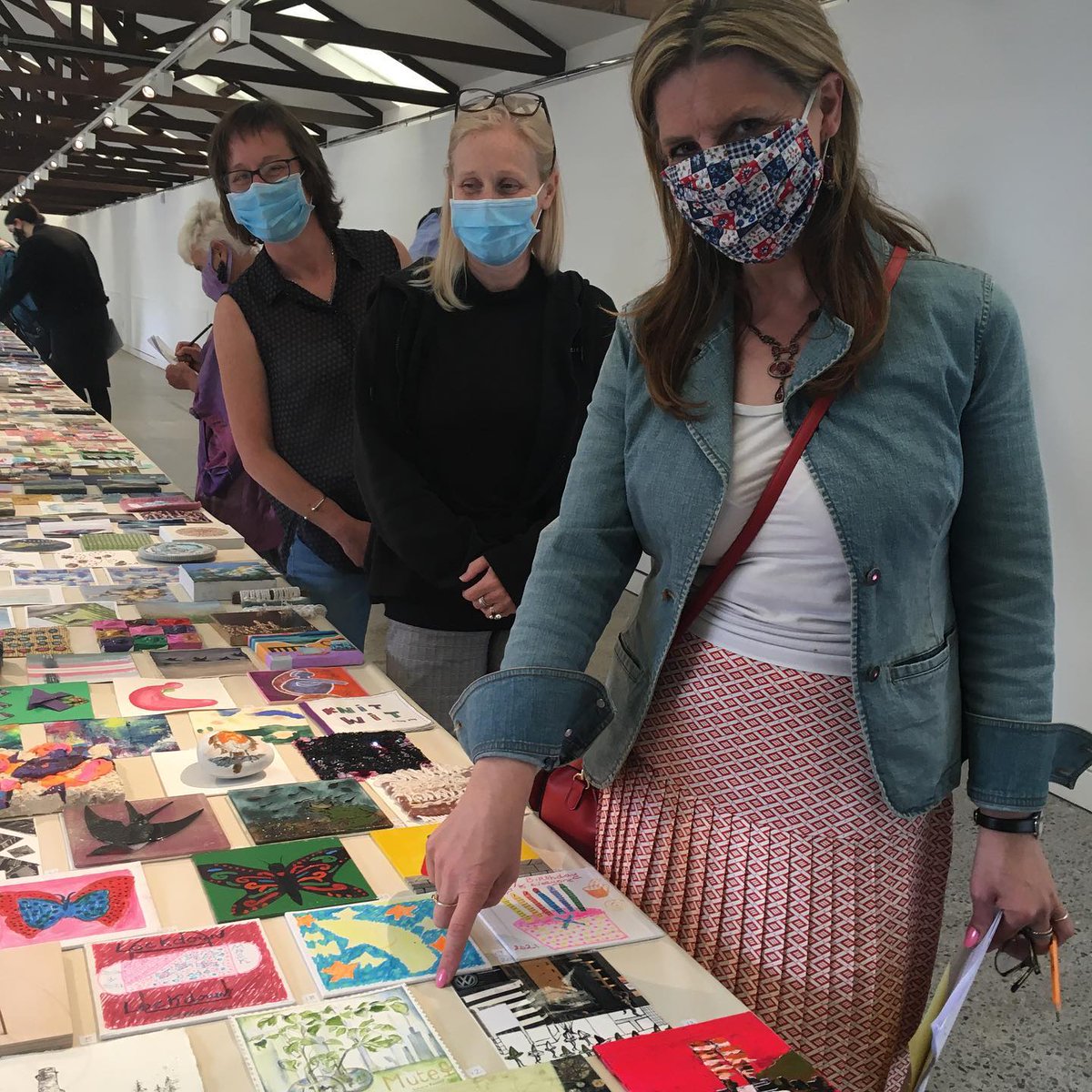 PietaHouse's tweet photo. Following their exhibition at Farmleigh House, #PluidProject have launched their auction fundraiser in aid of Pieta. Huge thanks to Pluid and to all the artists involved 💛 https://t.co/g86H2ShrFG https://t.co/6d74j8buaK