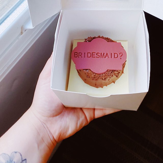 The second best type of proposal!!💍 #customcupcakes #bridesmaidproposal