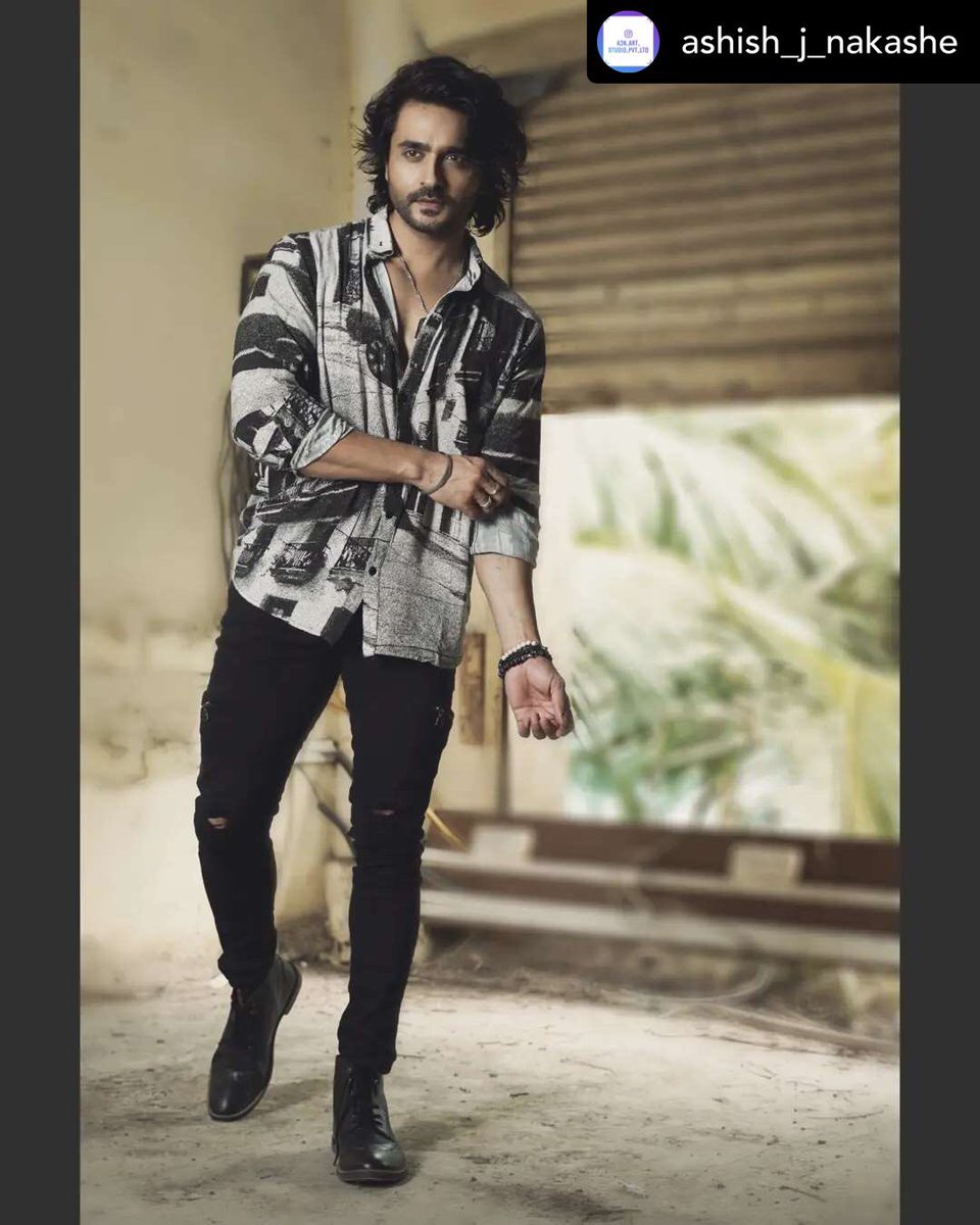 #Repost• @ashish_j_nakashe 
Brilliantly captured by @ashish_j_nakashe
In frame @ashish30sharma 
Assisted by @komalpedkar
Retouched by@ajn_art_studio_pvt_ltd
Styling @yashasvisingh19
MUA @makeoverbytisya
Hair Stylist @nilampatel12
Shirt @thegreenhill.in
Accessories @inoxjewelryin