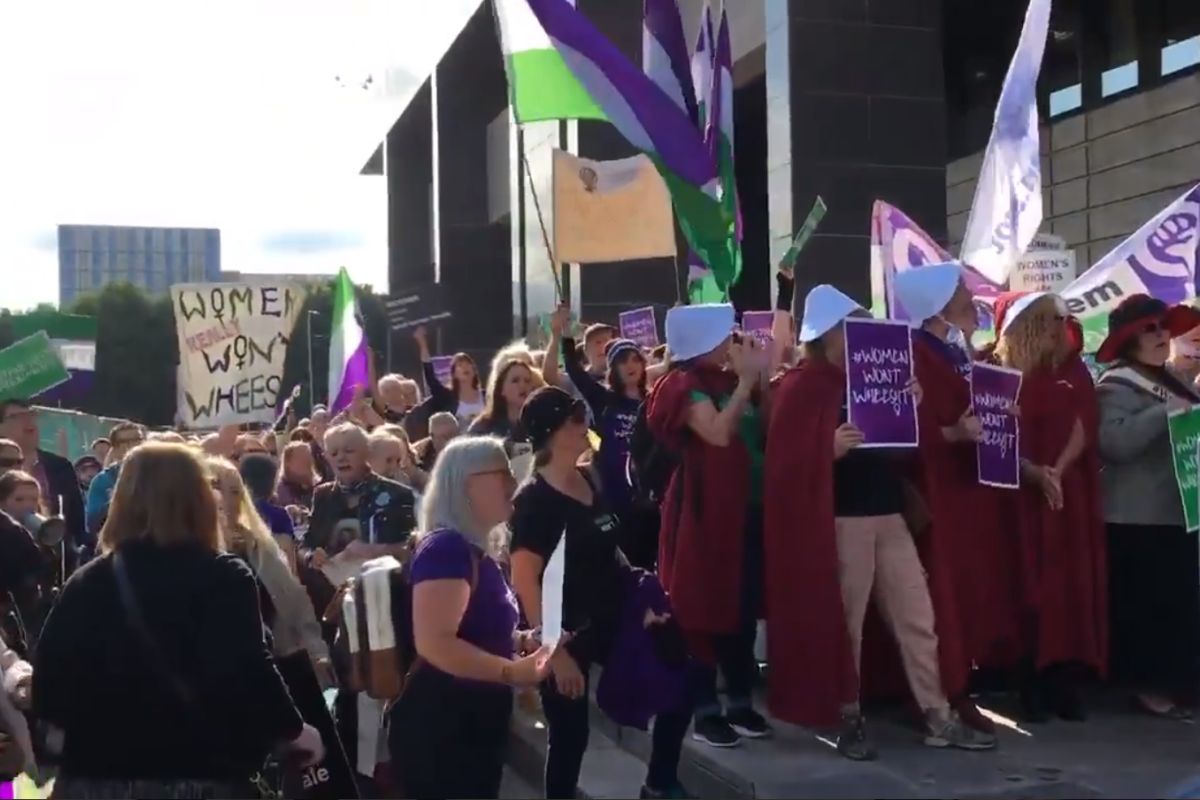 #WomenWontWheesht 

If you ever wanted to know what annoys <a href="/theSNP/">The SNP</a> <a href="/scottishgreens/">Scottish Greens</a> <a href="/NicolaSturgeon/">Nicola Sturgeon</a> and <a href="/patrickharvie/">patrickharvie</a> more than the Union flag, it's biological Women defending their sex based  rights against AGP Males.