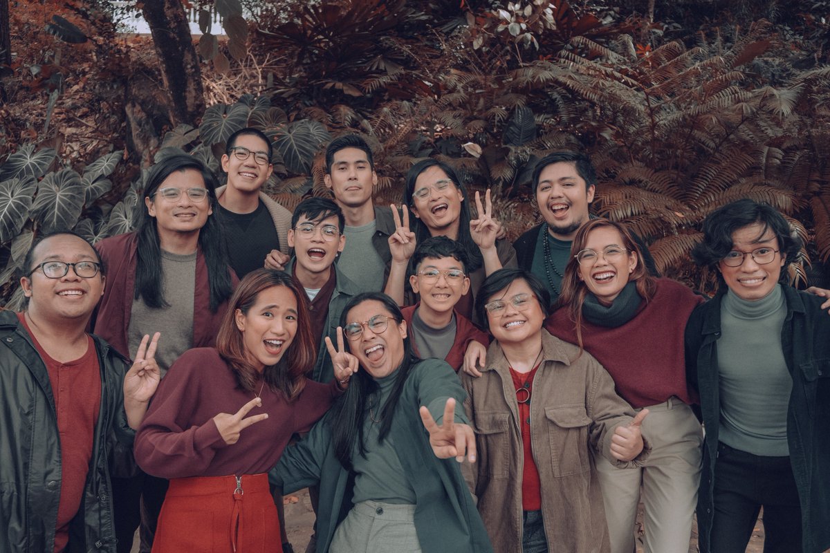 munitheband's tweet photo. Gusto lang namin batiin ang @BenAndBenMusic! Lumabas na yung bago nilang album na "Pebble House Vol. 1: Kuwaderno." Napakahusay!
Isang karangalan din na maka-collab kayo sa isa mga kanta dito.

Congrats sa inyo!! 👏 https://t.co/tIVh4HfC25
