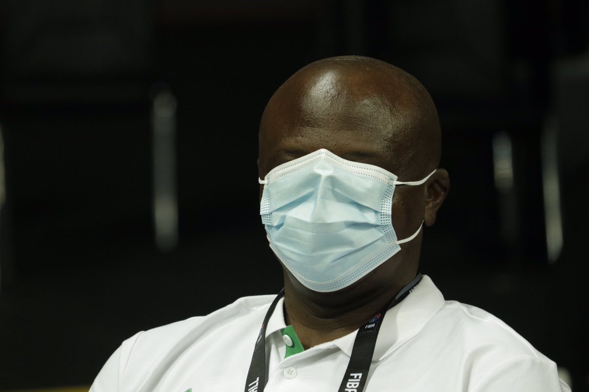 nbbfonline's tweet photo. Dramatic but efficient General Manager of the @NigeriaBasket Musa Adamu watching the team train behind a mask!!!!🤣🤣🤣🤣🤣 https://t.co/lrPV4vCTFW
