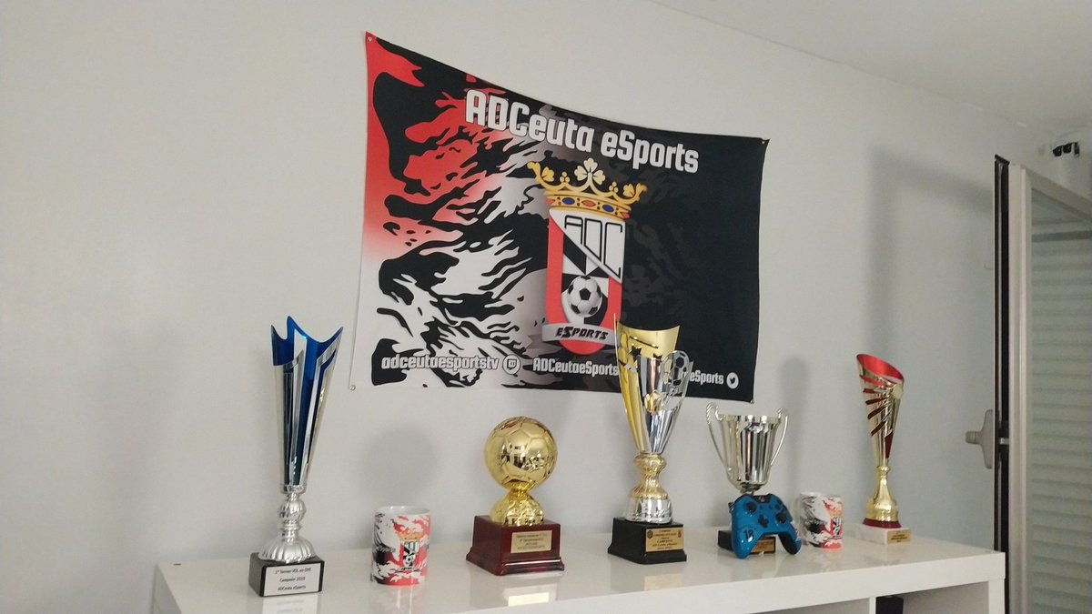 👉En la <a href="/ADCeutaeSports/">AD Ceuta eSports</a> buscamos para cerrar plantilla:

👉 1 PORTERO
👉 1 CARR 
👉 1 MC
👉 1 DFC

⛔OFRECEMOS⛔

👉Remuneración
👉Estabilidad
👉Seriedad

⛔REQUISITOS⛔

👉Disponibilidad
👉Experiencia mínimo 4°

ℹ️ Interesados MD
🔄 Rt's Se agradece