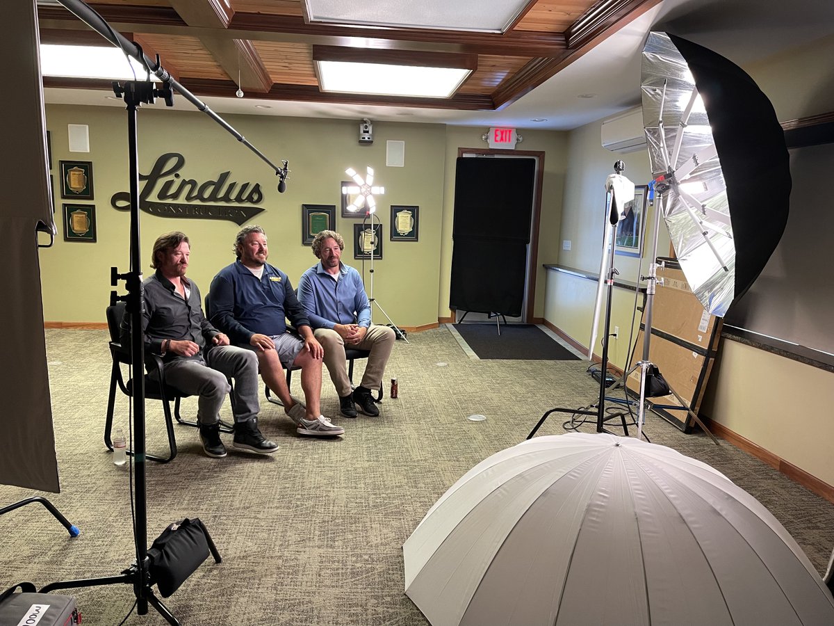 FlowContractor1's tweet image. @salesforce has named us as one of their keynote speakers at @Dreamforce, along with @IBM &amp;amp; @Zoom.  

Follow us for footage of @andylindus, @lindus_adam, &amp;amp; @AlexLindus sharing how ContractorFlow came to be and how it's improved daily operations at @LindusCon.

#Salesforce #tech