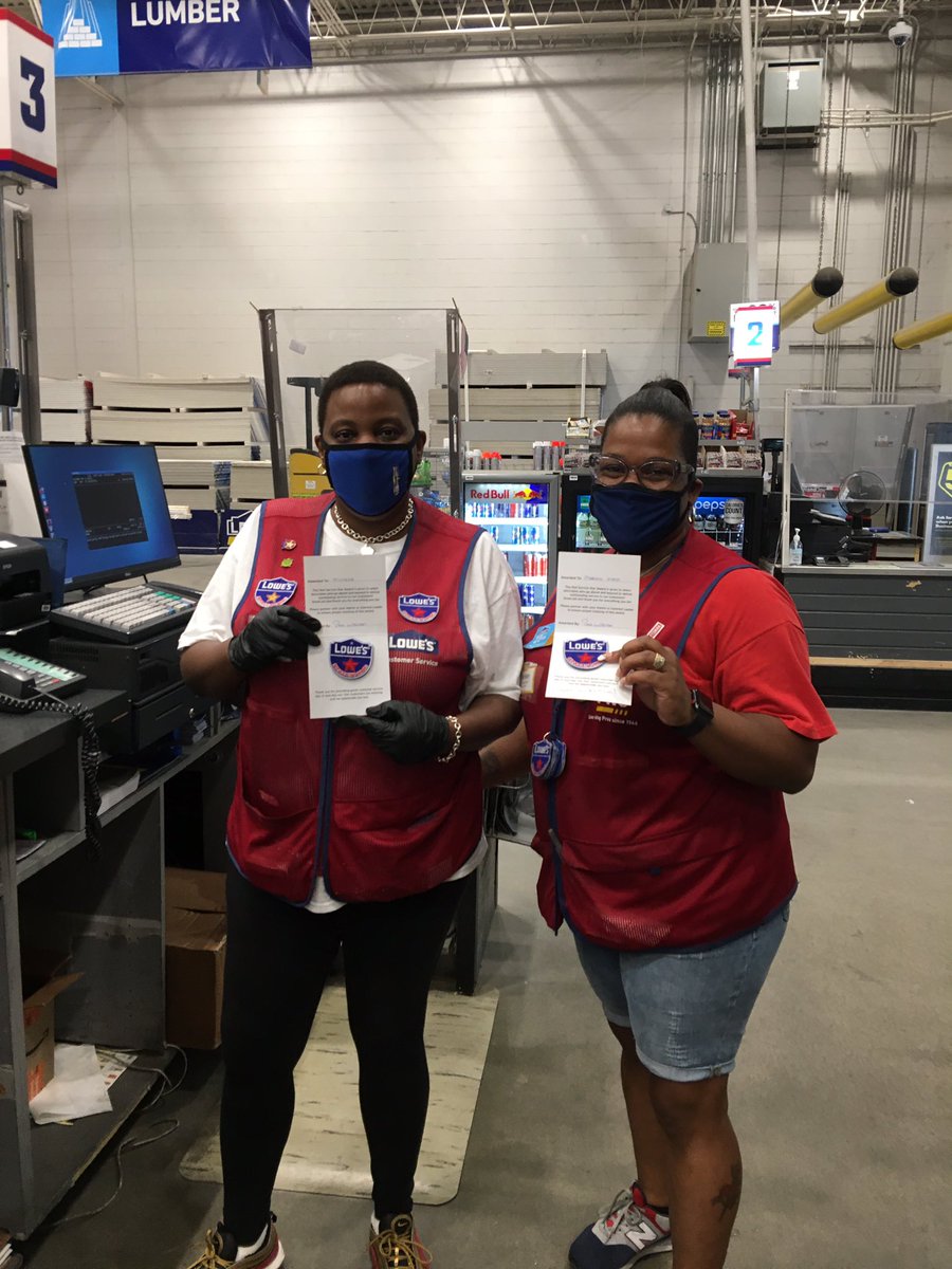 A little recognition for this All Star Team down at PRO in Bowie! Thank you Michelle and Marion for everything you do every day!!! #ALLIN #ProRockstar <a href="/LowesDMV/">Syncer Ingram</a> <a href="/ShaneGagne76/">Shane Gagne</a> <a href="/BlueBoxR1/">@BlueBoxR1</a>