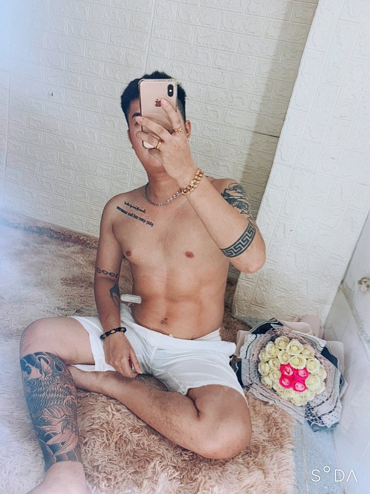 Đang ở một mình .. chả biết làm gì