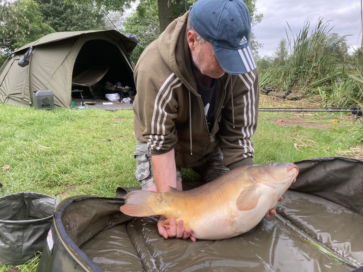 mancman16's tweet photo. You beauty 25lb…

#fishing
#carpfever
#StickyManilla
#cans https://t.co/9qdr6LcXfm