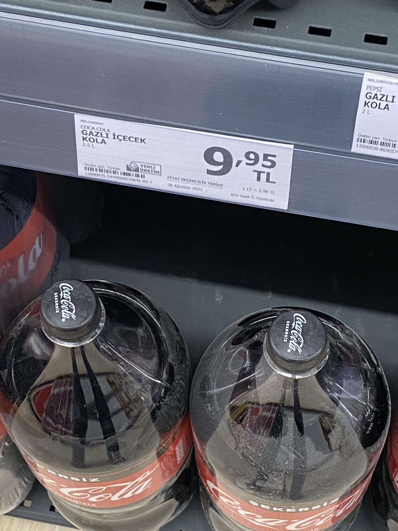 Aykiri On Twitter Coca Cola Urunlerine Yuzde 20 Ye Yakin Zam Geldi 2 5 Litrelik Kola 10 Tl Oldu 2 5 Litre Fanta Ve Sprite Ise 9 5 Liraya Yukseldi Https T Co Nggtt11pji Twitter