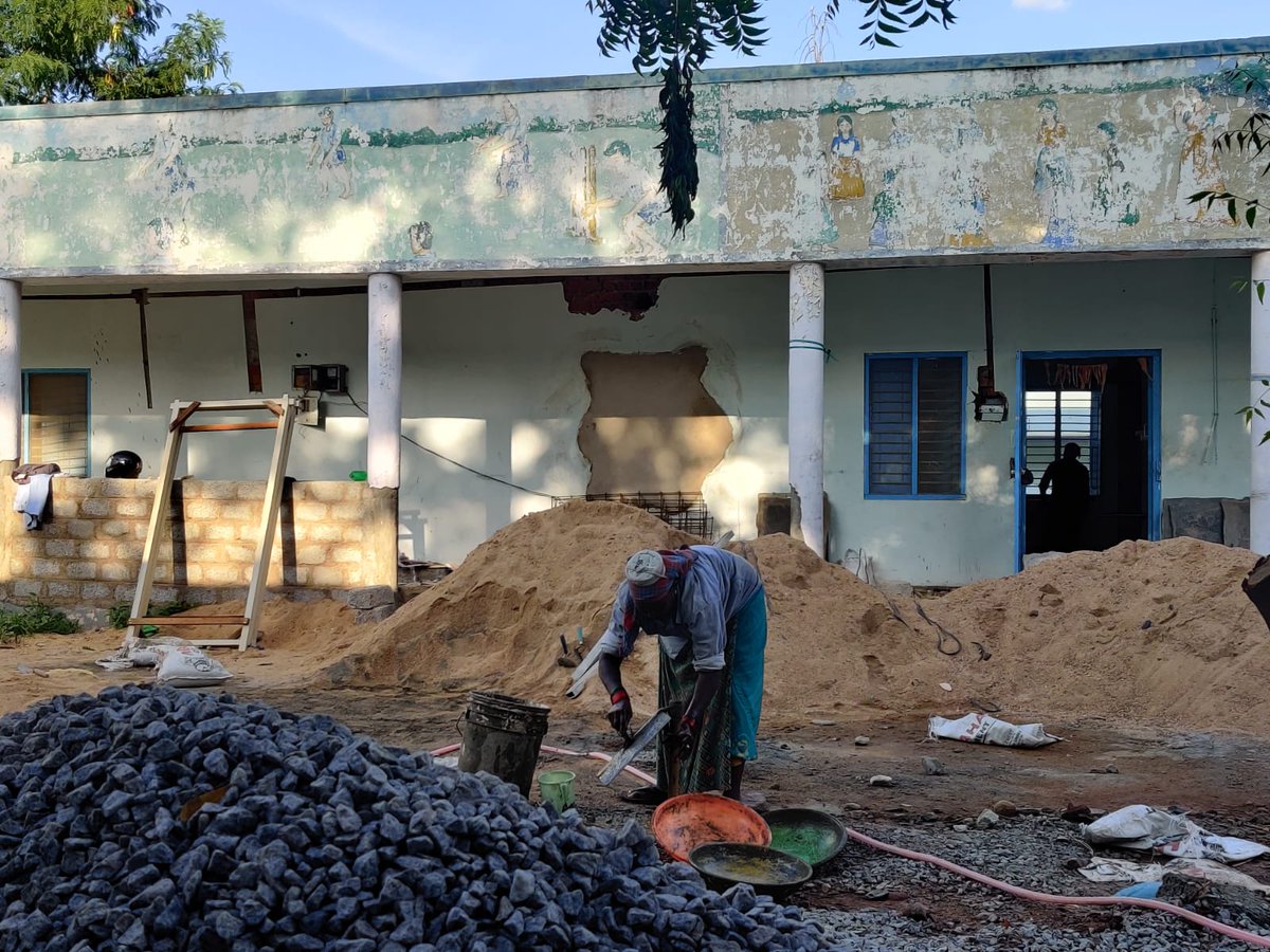 RDT_anantapur's tweet photo. Always on its toes, RDT Bathalapalli is prepping for COVID-19 third wave, to ensure quality healthcare services for all its patients! π
#onsiteconstruction #construction #healthcare #healthinfrastructure #thirdwave #covid_19 https://t.co/mgk59iTt8I