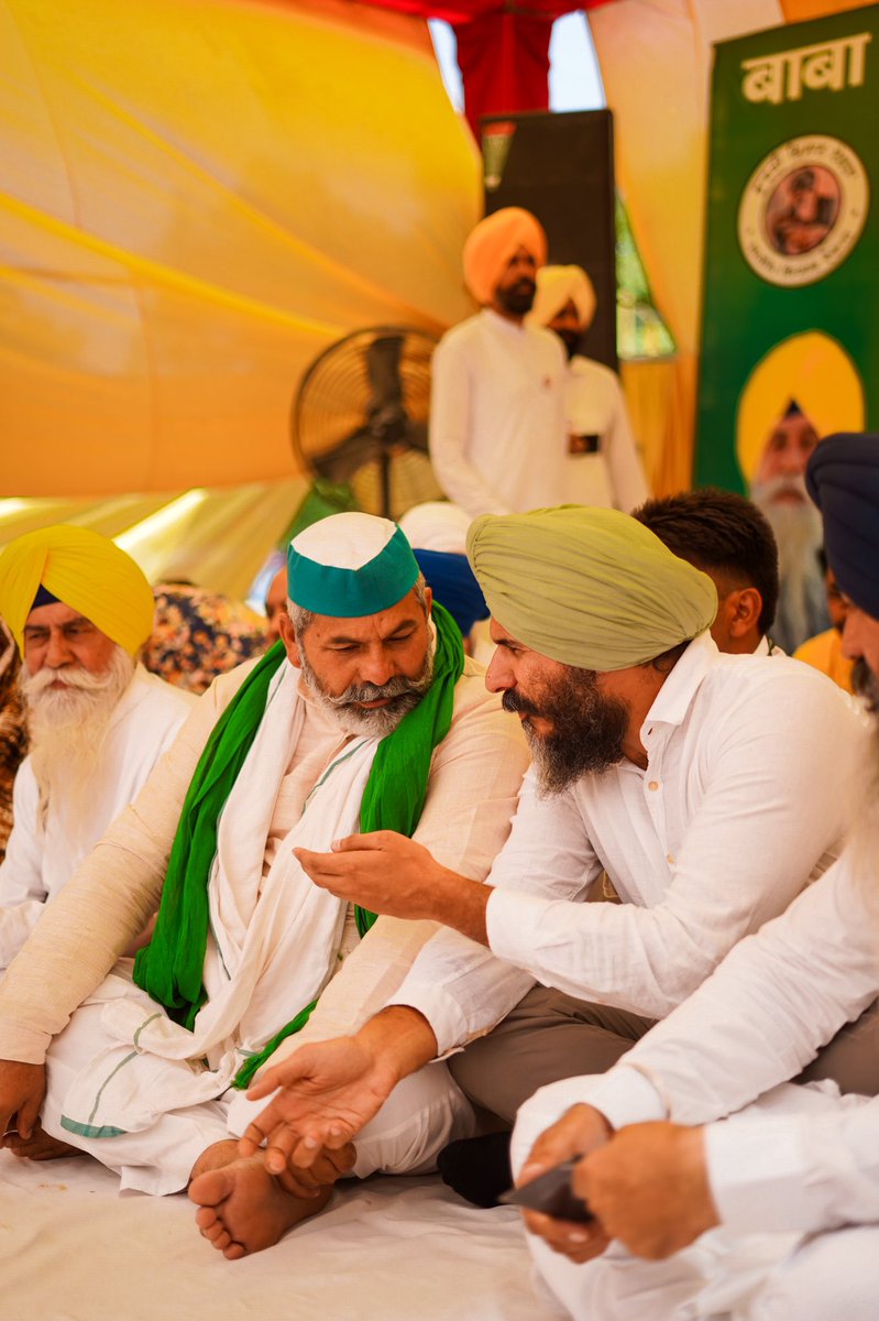 SinghSwaiman's tweet photo. Next up UP for the largest rally till date. Over 1 million people expected in attendance. September 5th https://t.co/GmpQLftg4B