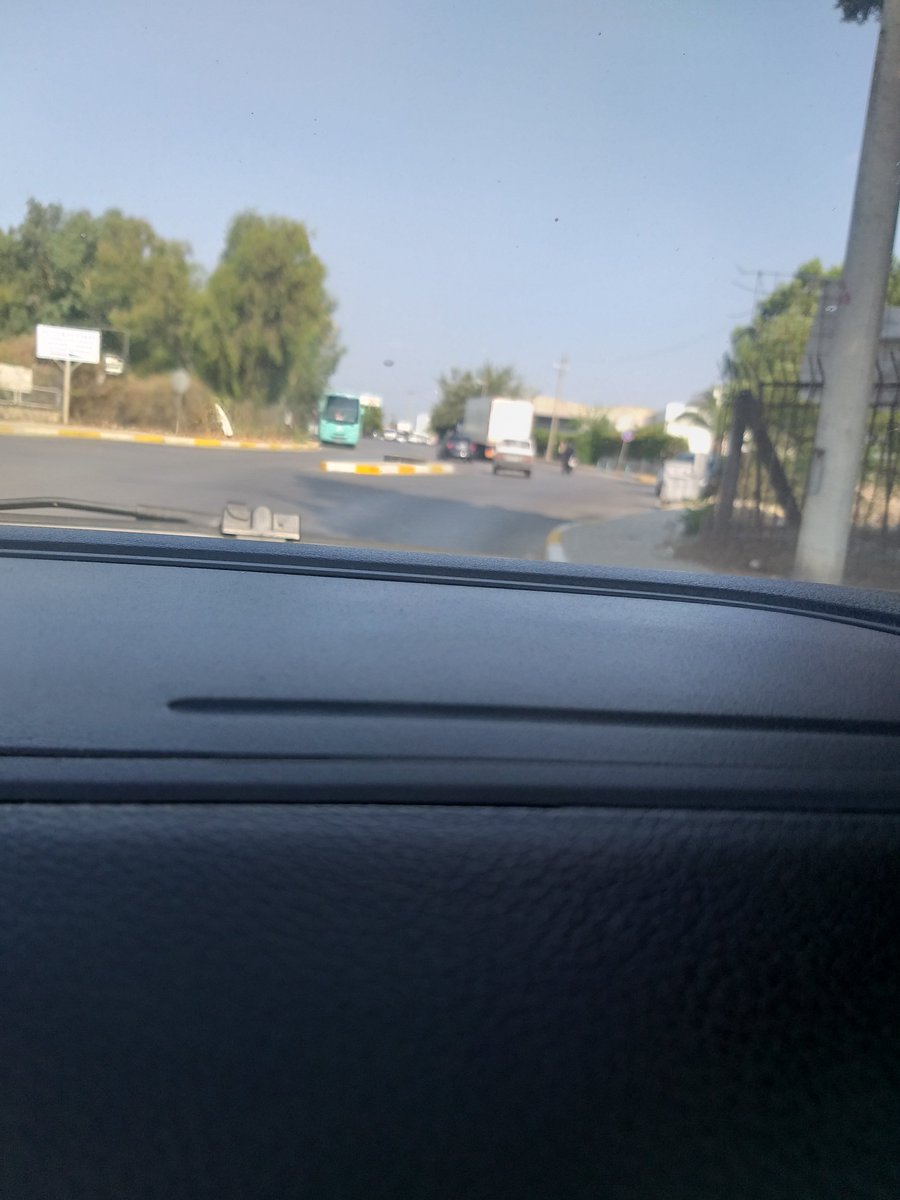 Varmu   görùsmek  isteyin