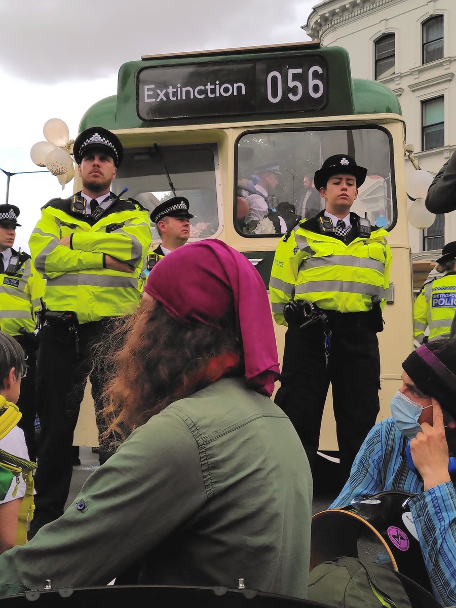 AlpineRetrofit's tweet photo. Humanity is on an express #JourneyToExtinction! I'm sitting with #ExtinctionRebellion at #LondonBridge to demand that @10DowningStreet #StopTheHarm to #OurPlanet & #OurFuture! We must #KeepItInGround! #DivestFossilFuels! No more #FossilFuels investment! #GoGreen #ClimateAction! https://t.co/8IGD4okBpN