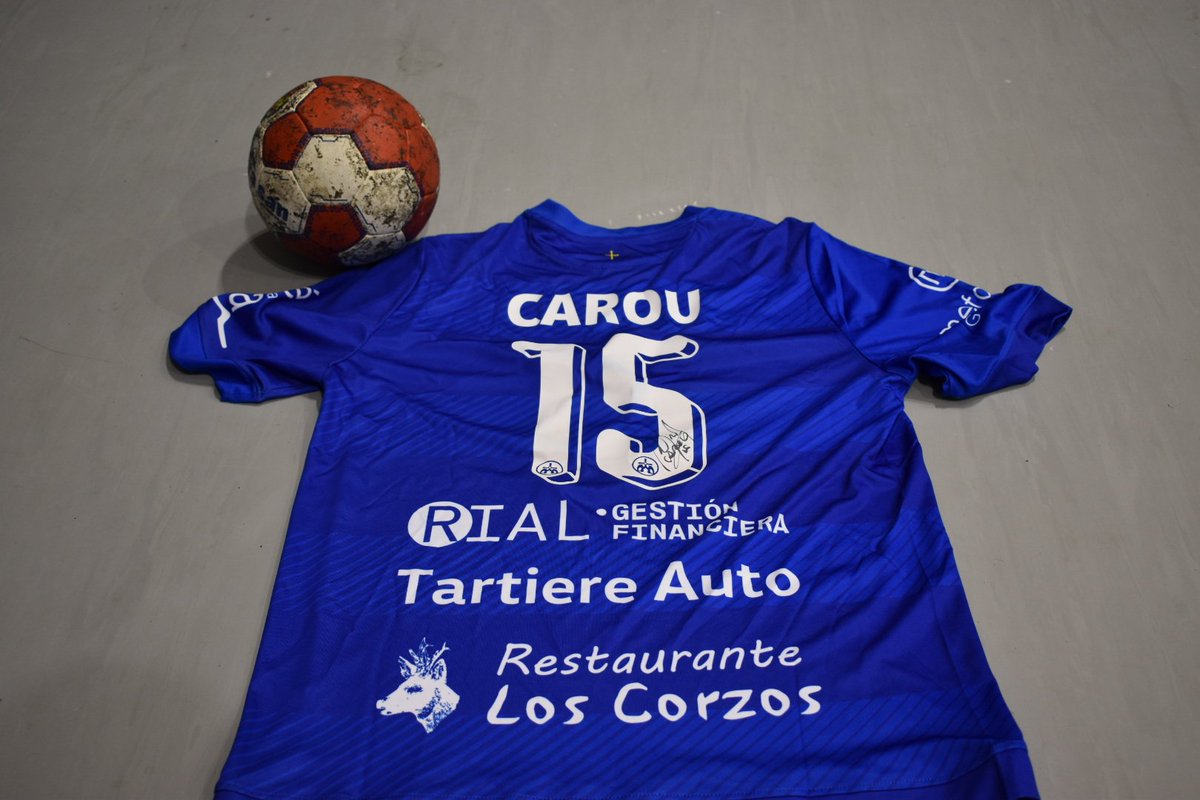 💥 ¿Quieres una camiseta firmada por <a href="/CarouGonzalo/">Gonzalo Carou</a>?

➡️ Sigue las instrucciones:

1️⃣ ¡Sigue esta cuenta!

2️⃣ ¡Haz RT a este tuit!

🍀 ¡Tienes hasta el jueves a las 20:00! ¡Suerte!

🤳 ¡También puedes participar en Instagram!

#VamosBase 🔵⚡