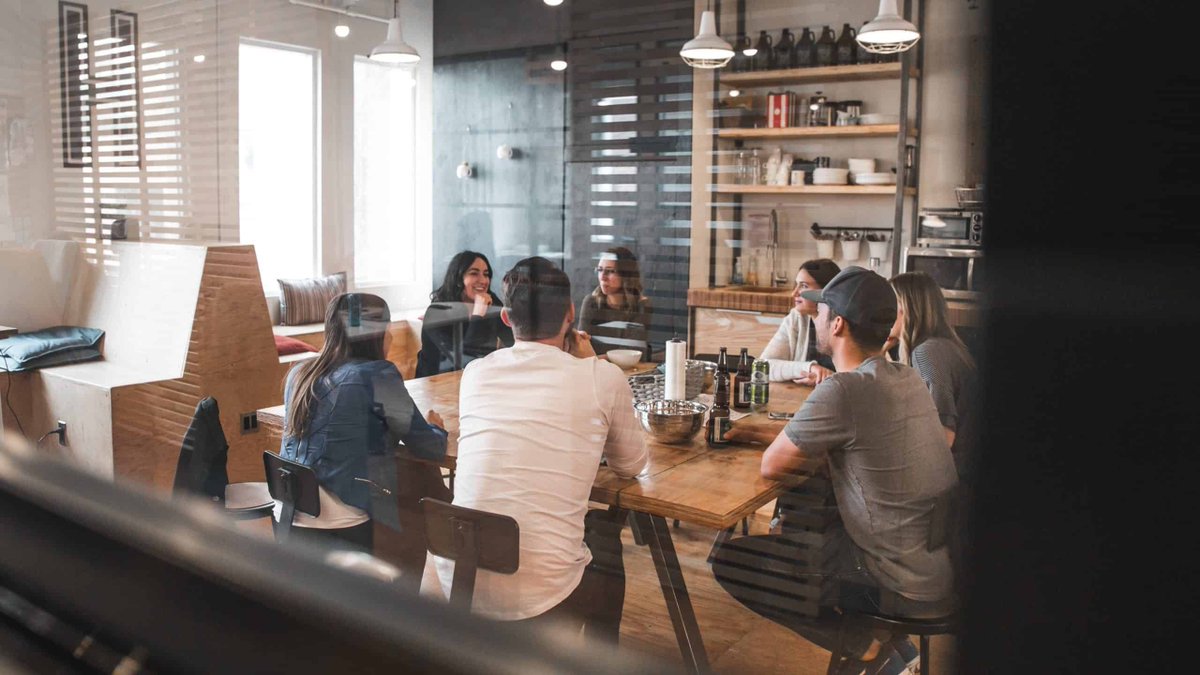 SourceLevelHQ's tweet image. Many managers face problems while scaling their teams. We organized a resourceful library with articles, videos, e-books, and much more. Access now all the contents for free buff.ly/3zEjfoE
