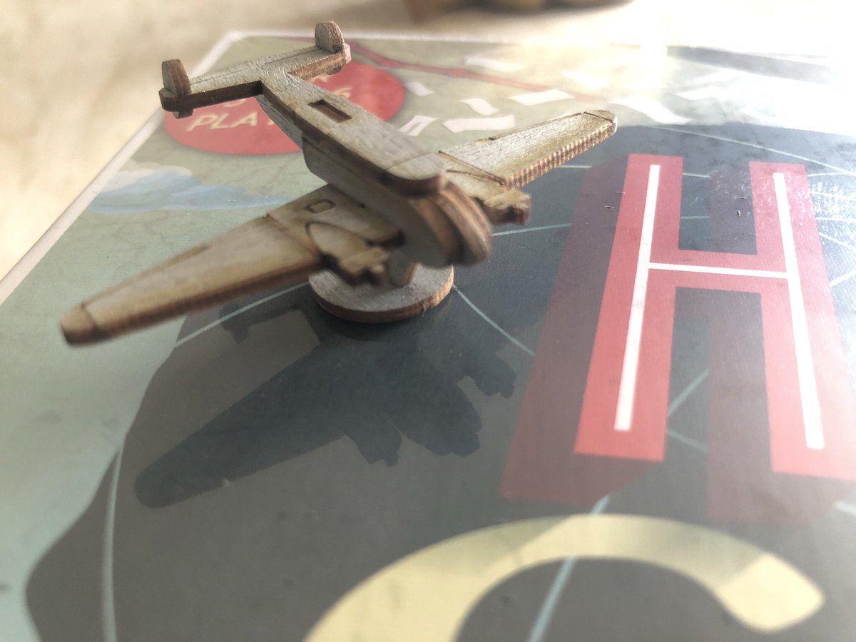 Ok, it’s not an escape room, but it’s made by an escape room company. Very excited to have received our copy of Hit the Silk! by <a href="/escapeplanltd/">Escape Plan Ltd</a>. Can’t wait to find some friends to play it with!

#boardgames #escaperooms #hitthesilk